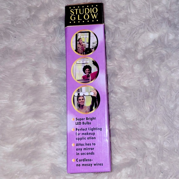 Studio Glow Cordless Vanity Makeup Light - Picture 2 of 5